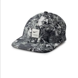 Women’s Nike Golf Hat